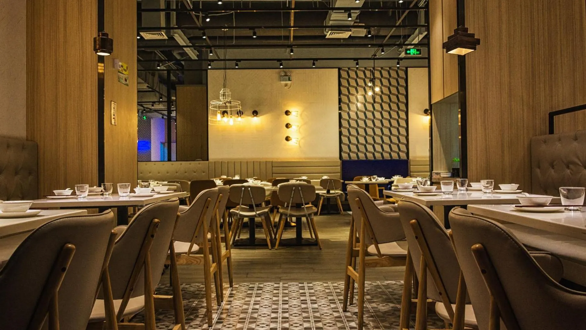Hotel Grand Villa Near New Delhi Airport India