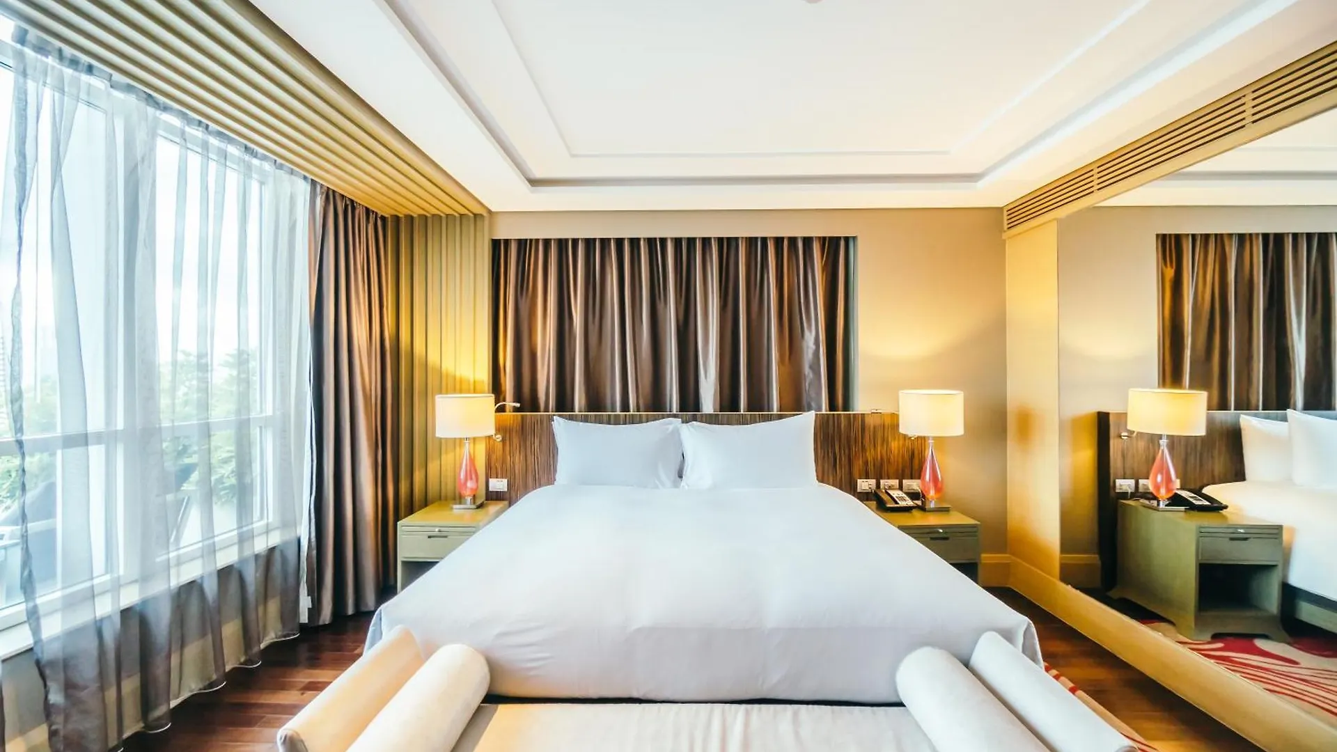 Hotel Grand Villa Near New Delhi Airport