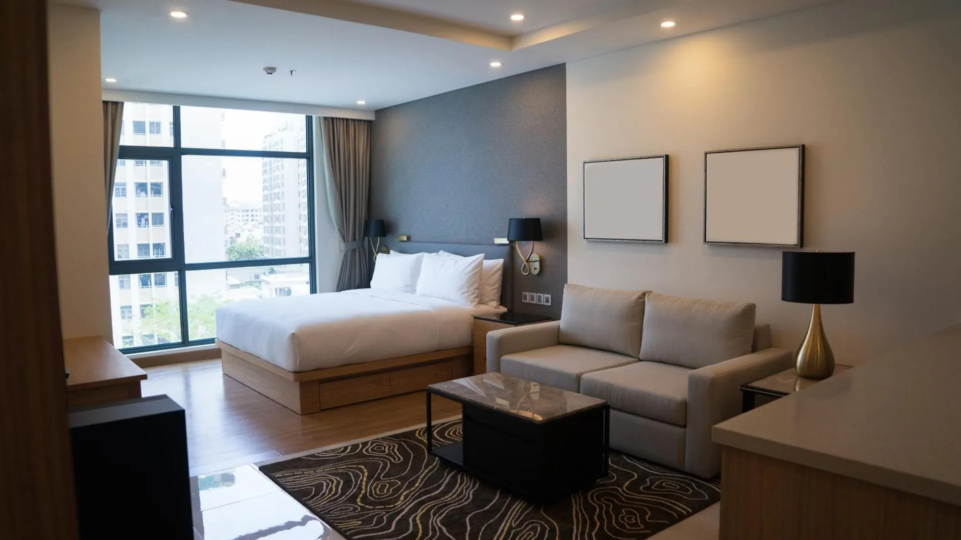 Hotel Grand Villa Near New Delhi Airport 4*,  Ινδία